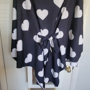 Black and White Heart Patterned Poncho